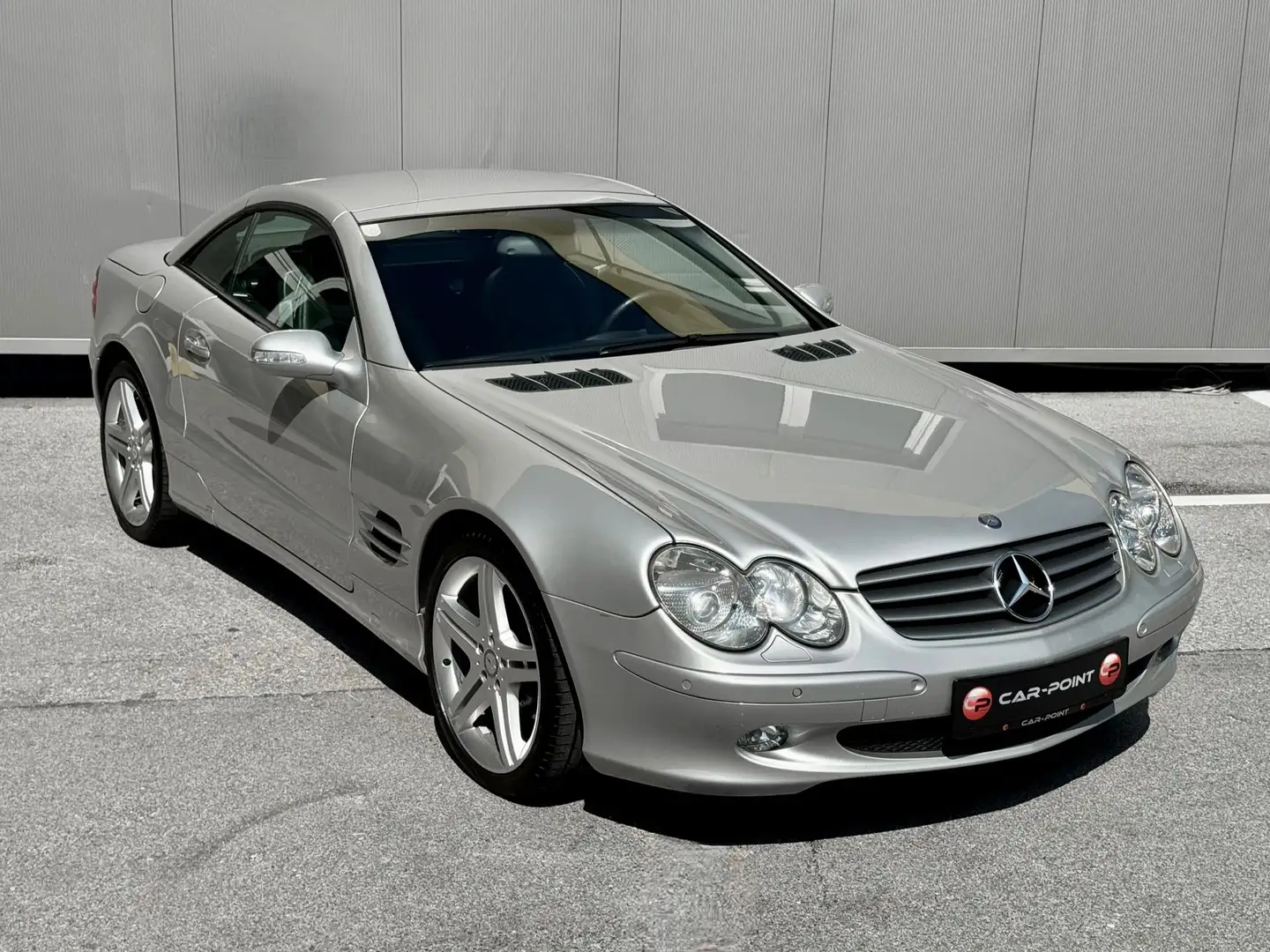Vehicle image, number 4