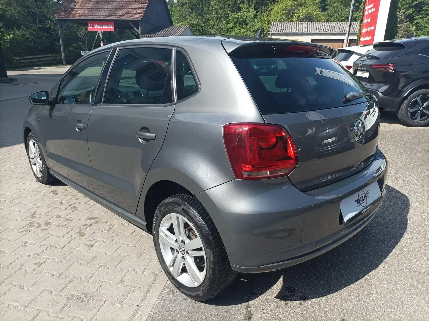 Vehicle image, number 5