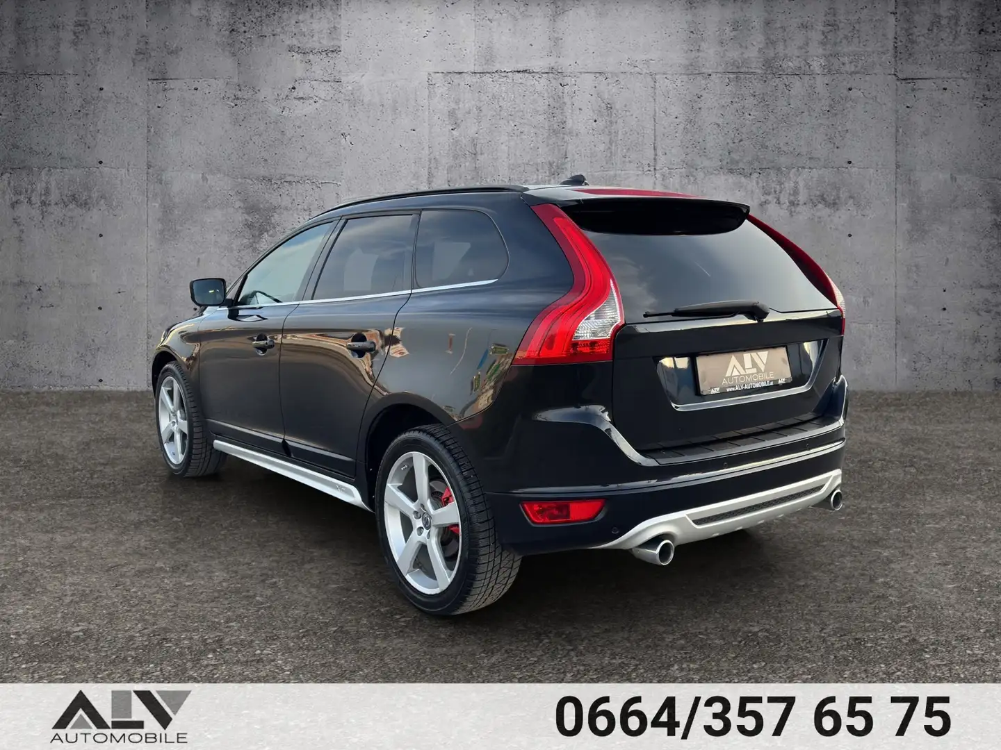 Vehicle image, number 3