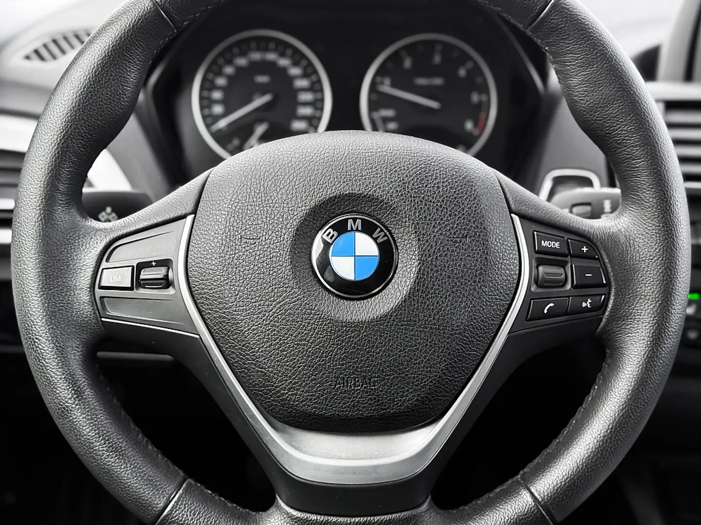 Vehicle image, number 14