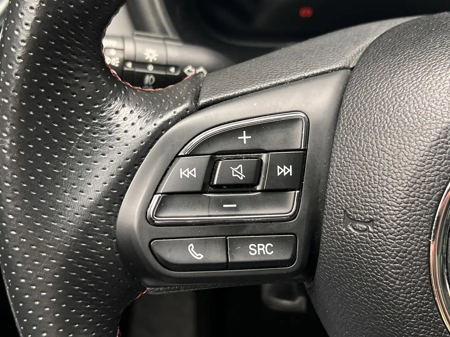 Vehicle image, number 19