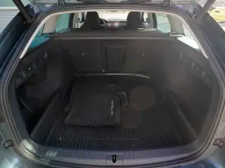 Vehicle image thumbnail, number 18