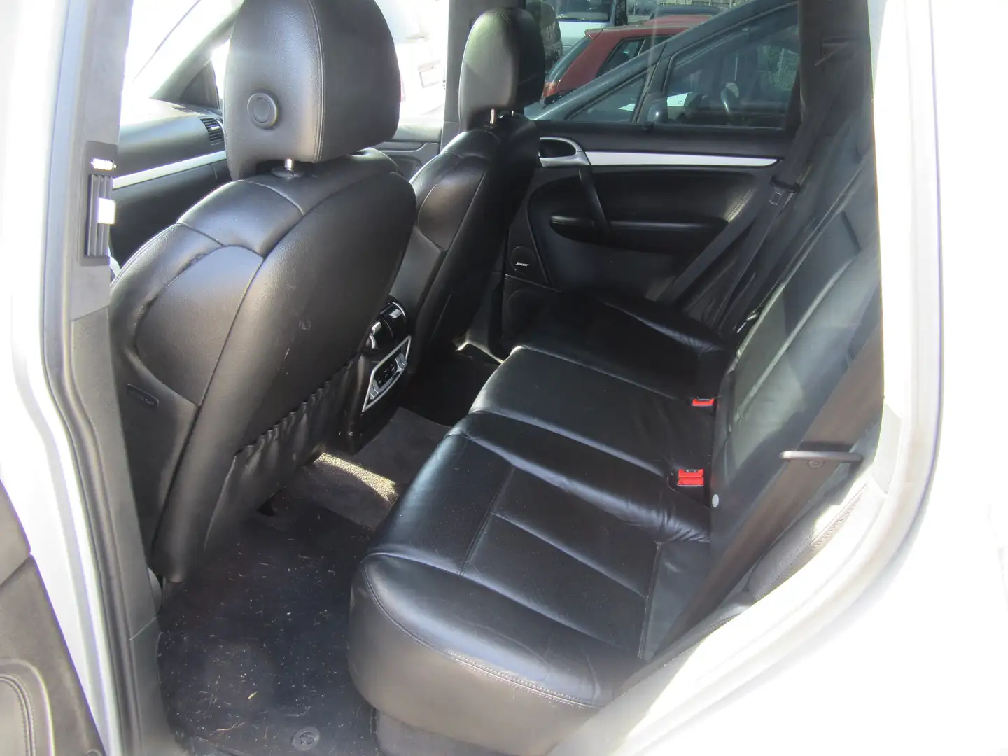 Vehicle image, number 8