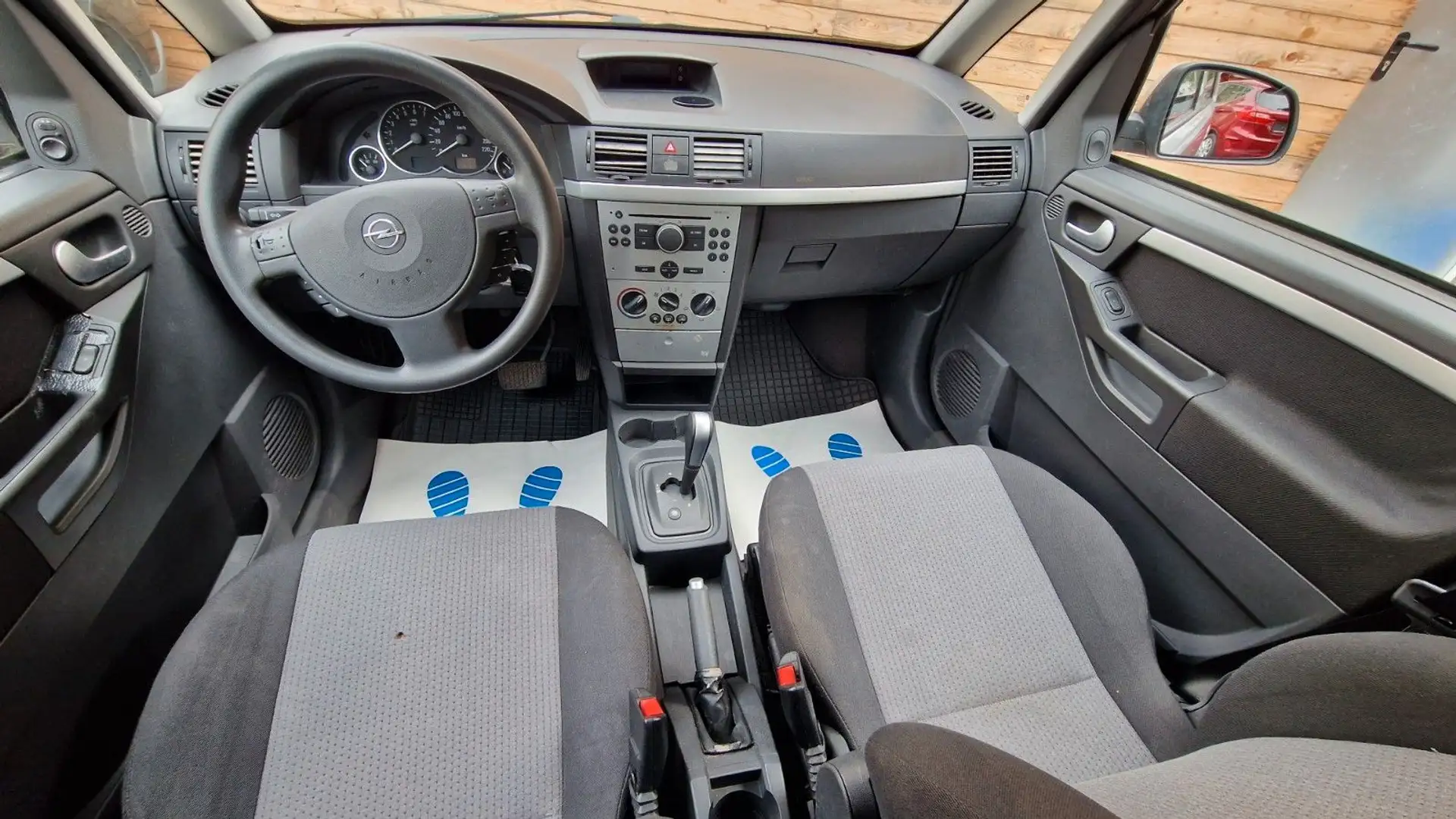 Vehicle image, number 15