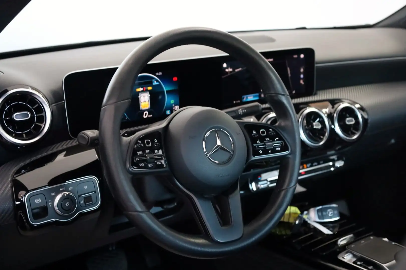 Vehicle image, number 15