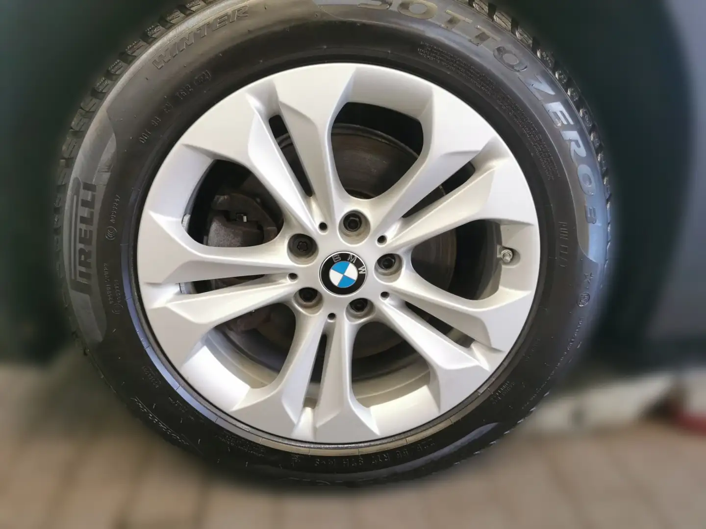 Vehicle image, number 3