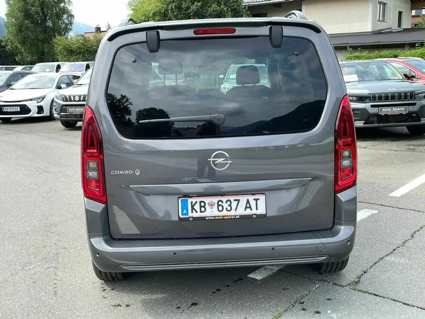 Vehicle image, number 3
