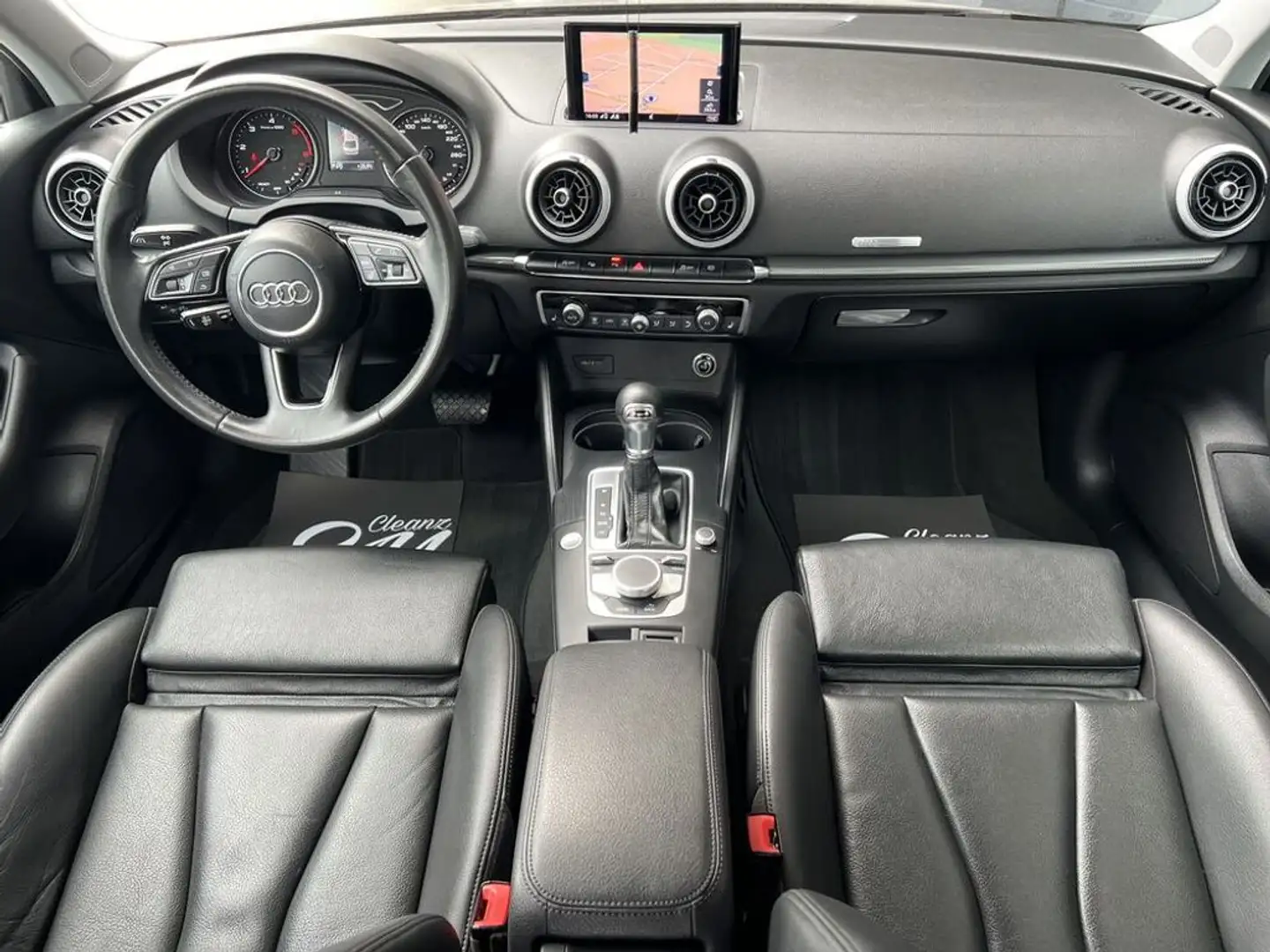 Vehicle image, number 15