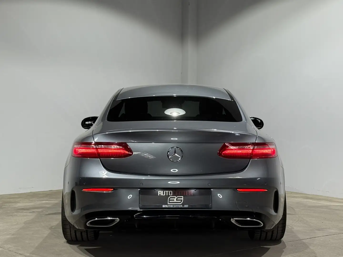 Vehicle image, number 6