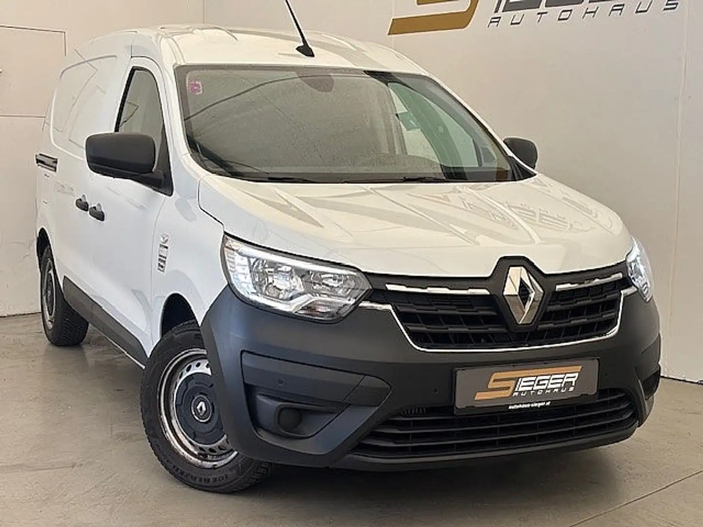 Vehicle image, number 2