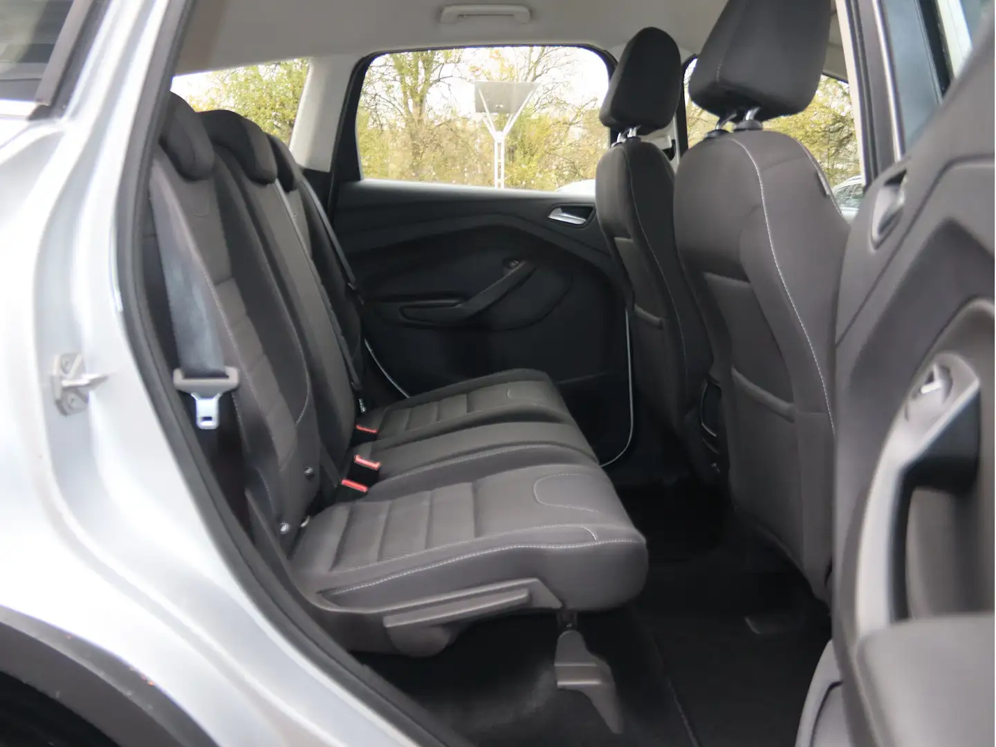 Vehicle image, number 8