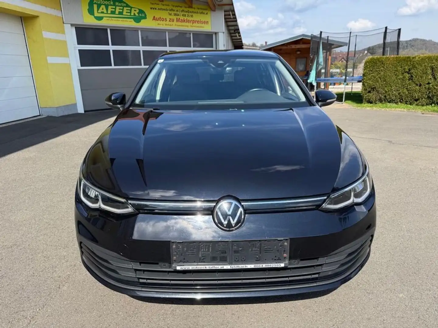 Vehicle image, number 6