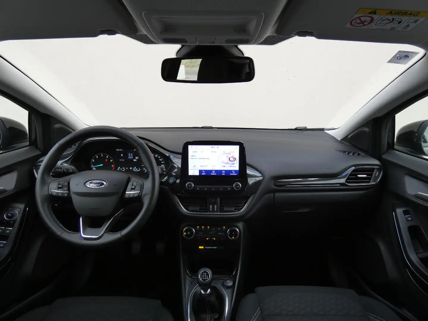 Vehicle image, number 15