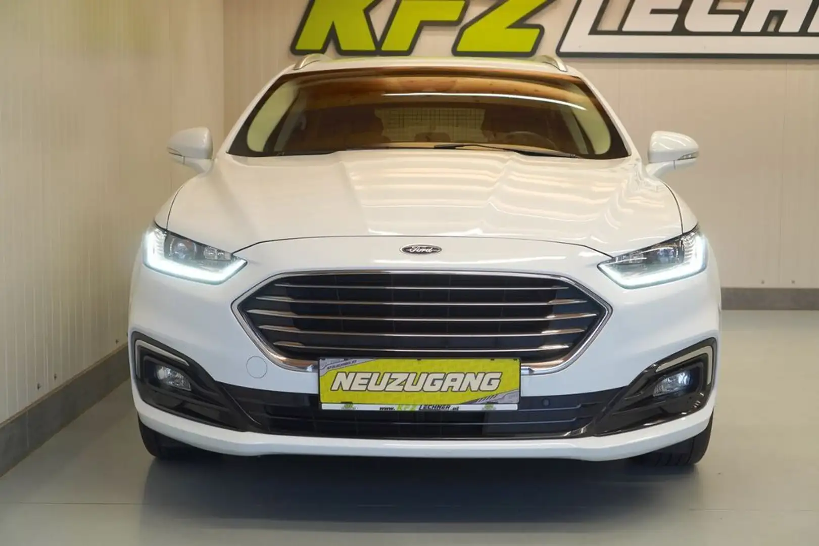 Vehicle image, number 9