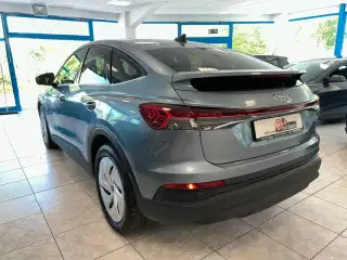 Vehicle image thumbnail, number 6