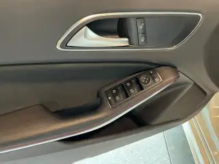 Vehicle image thumbnail, number 12