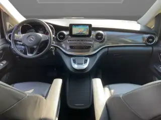 Vehicle image thumbnail, number 8