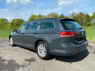 Vehicle image thumbnail, number 3