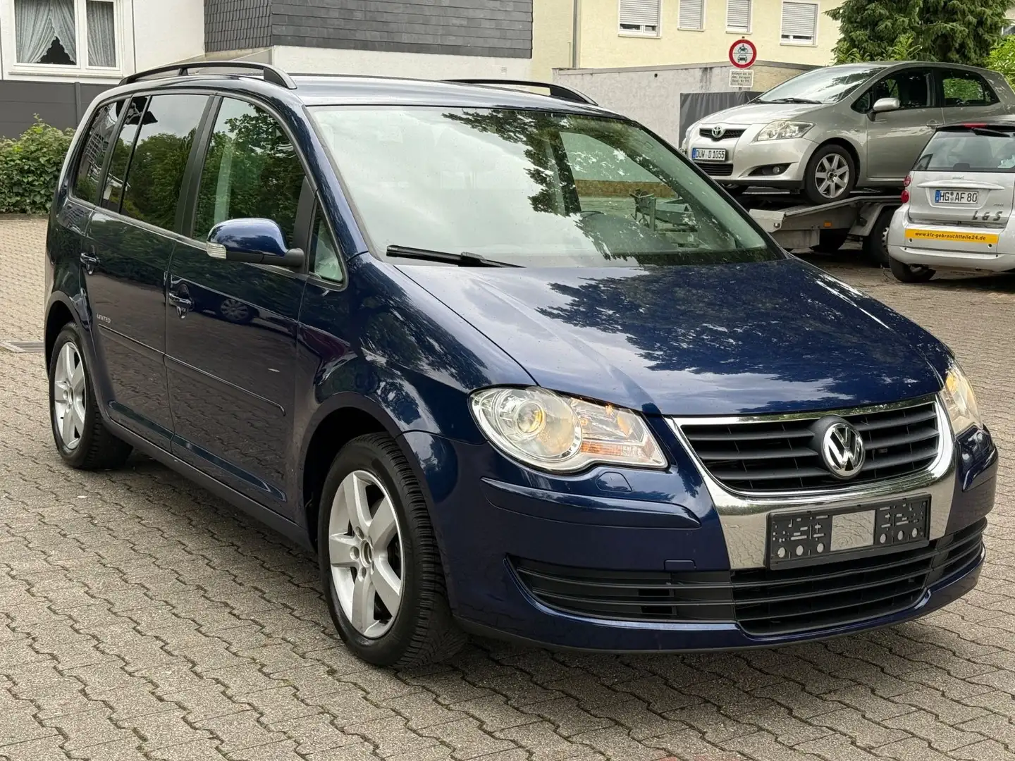 Vehicle image, number 3