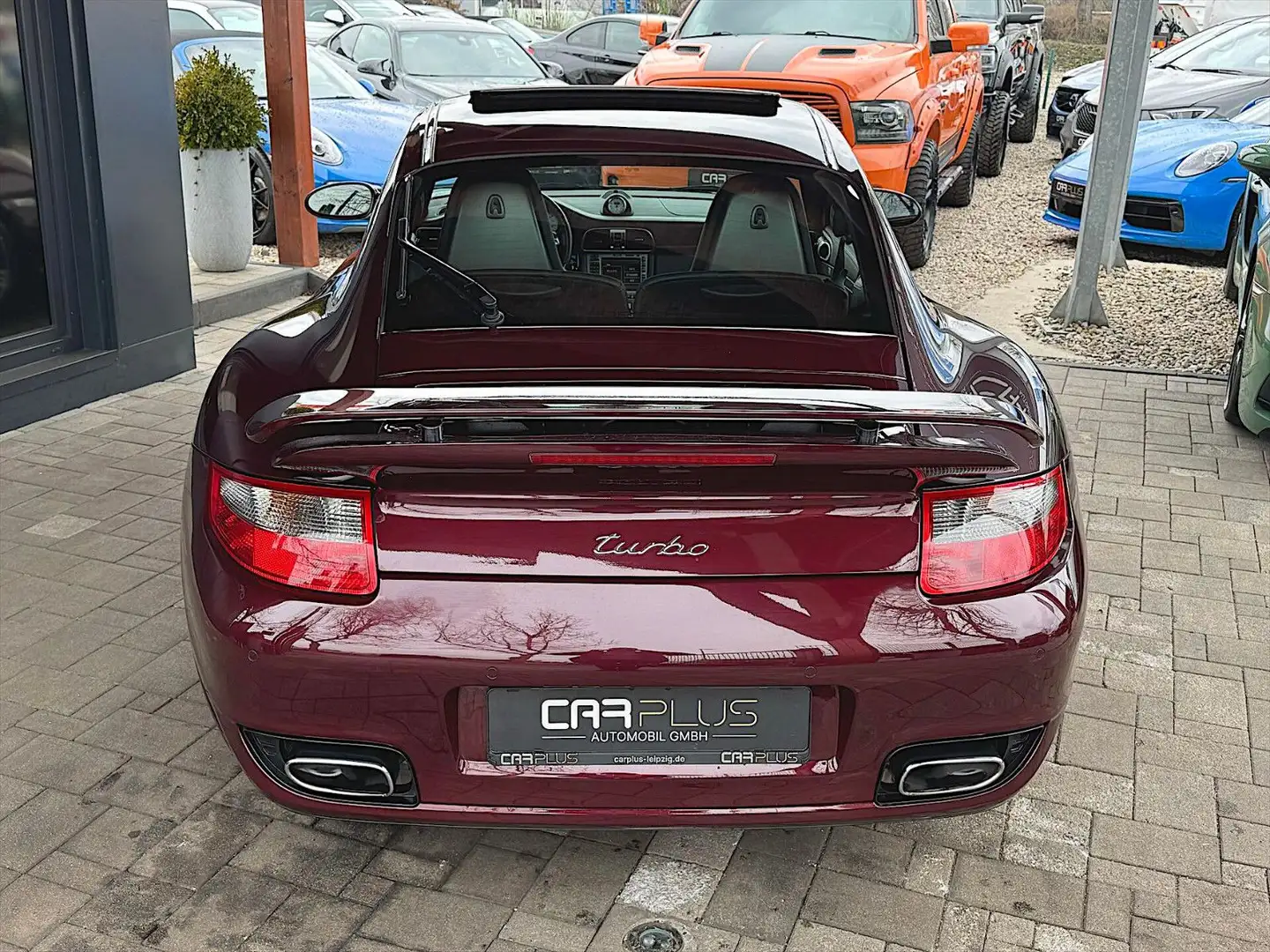 Vehicle image, number 8
