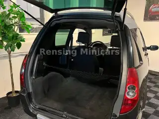 Vehicle image thumbnail, number 9