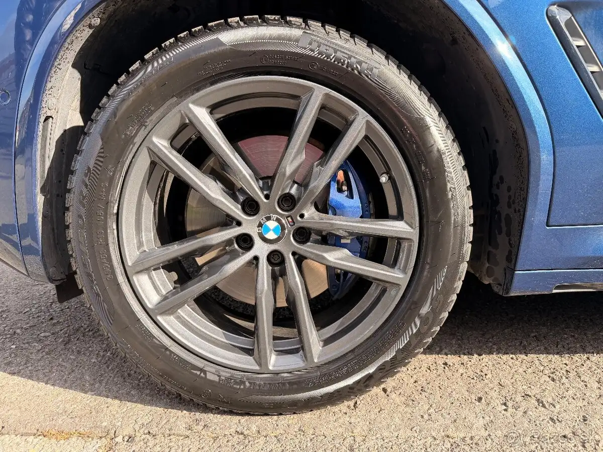 Vehicle image, number 17