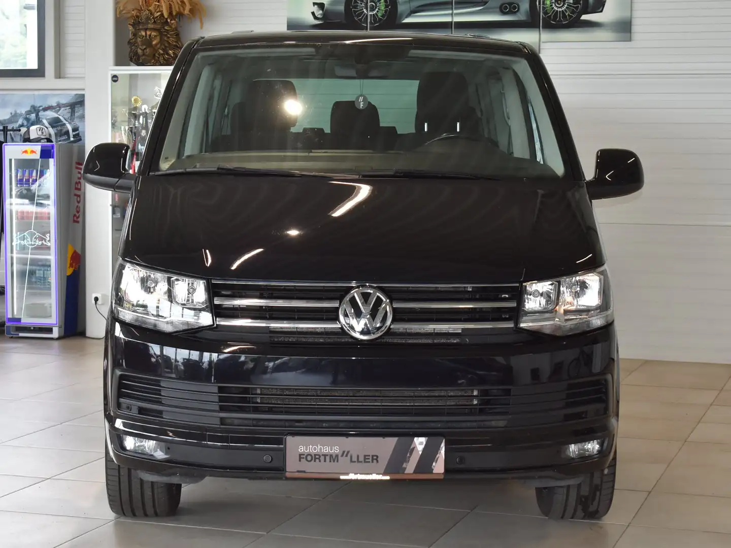 Vehicle image, number 2