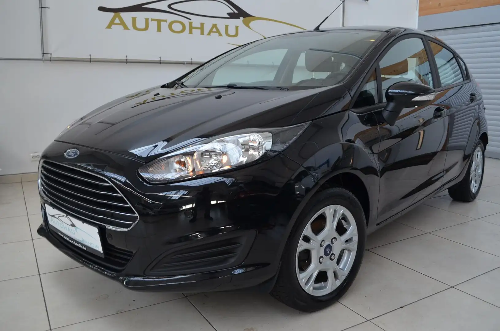 Vehicle image, number 2