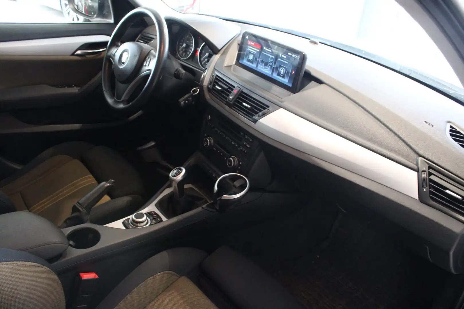 Vehicle image, number 15