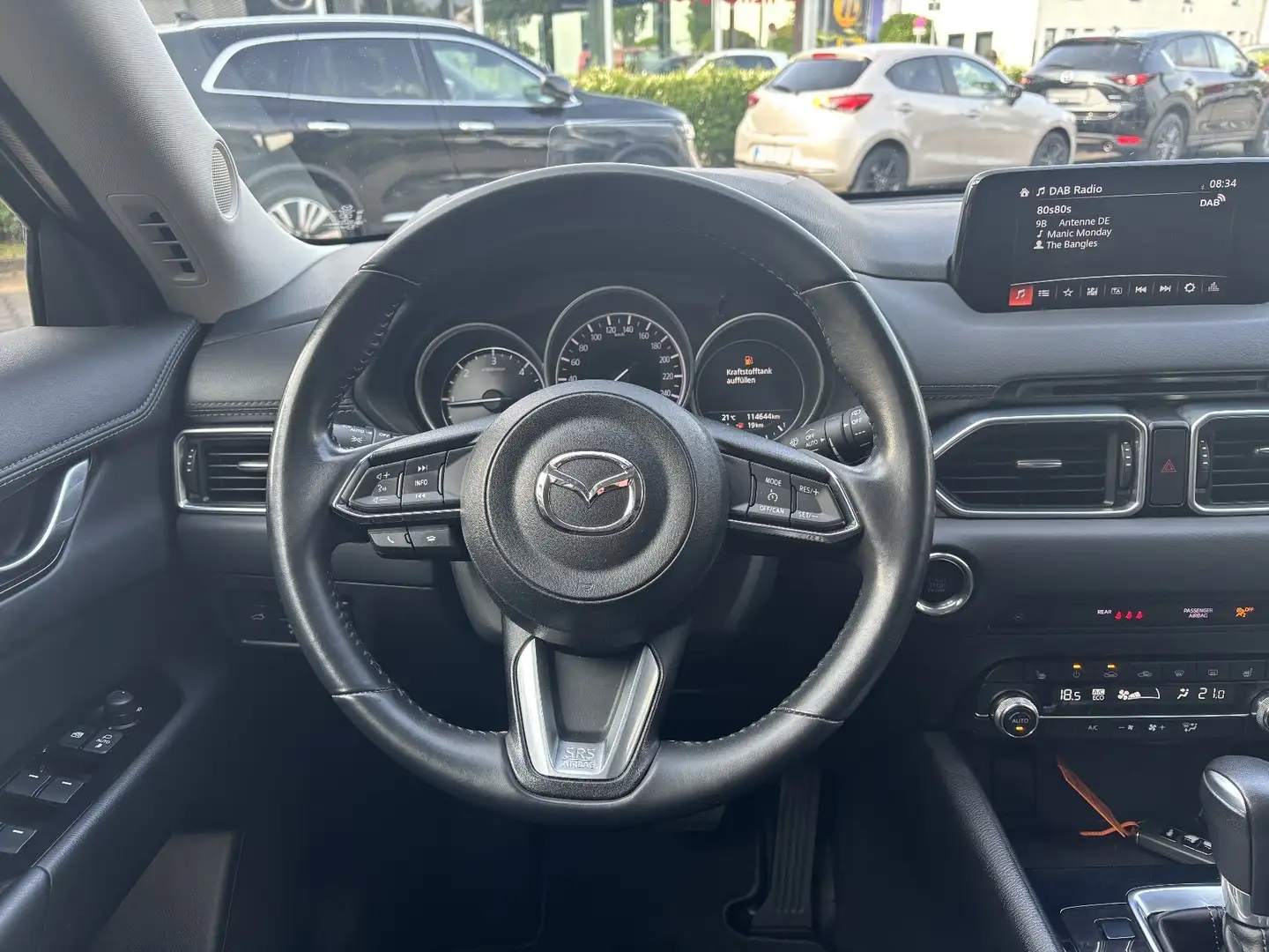 Vehicle image, number 13