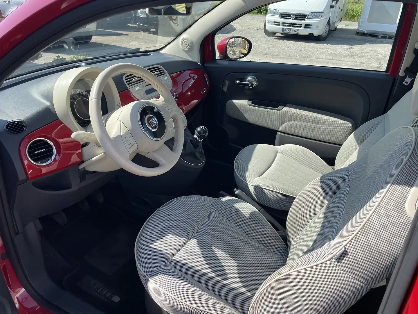 Vehicle image, number 4