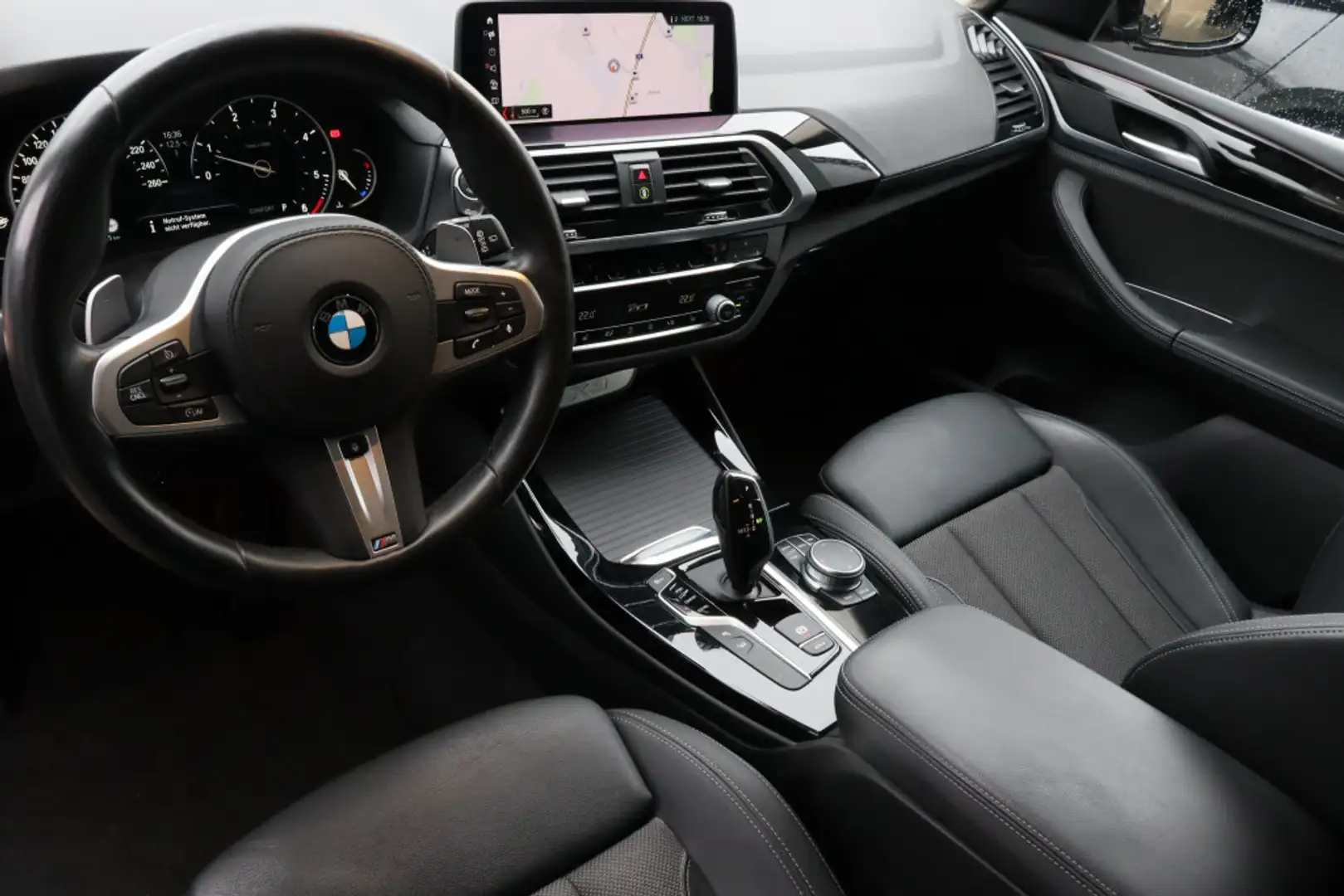 Vehicle image, number 8