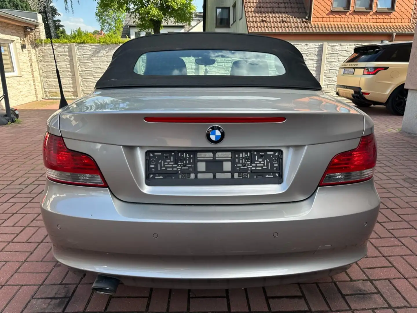 Vehicle image, number 5