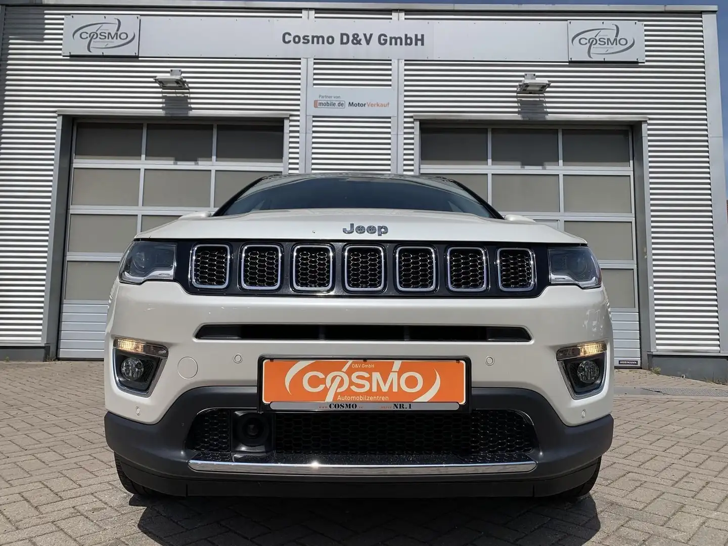 Vehicle image, number 2
