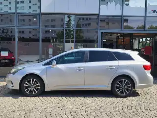 Vehicle image thumbnail, number 4
