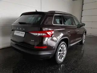 Vehicle image thumbnail, number 2