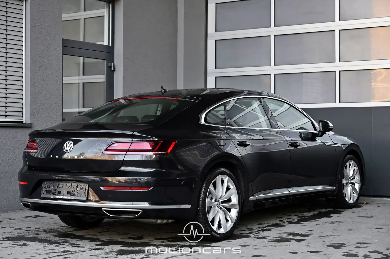 Vehicle image, number 2