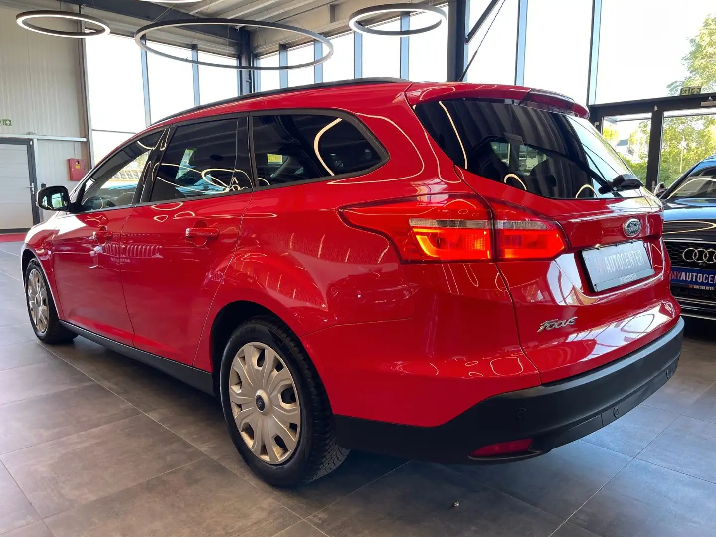 Vehicle image, number 6