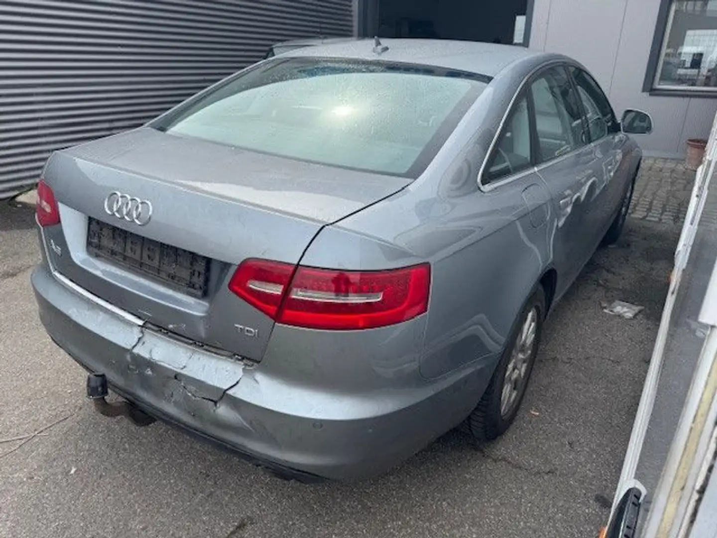 Vehicle image, number 6