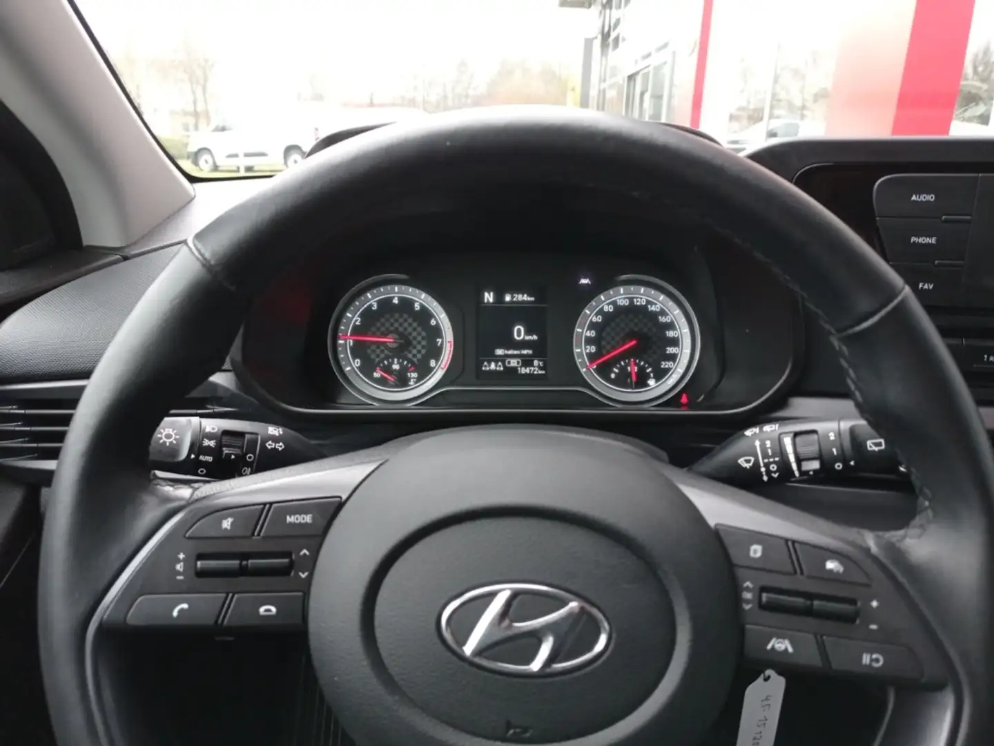 Vehicle image, number 12