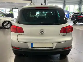 Vehicle image thumbnail, number 8