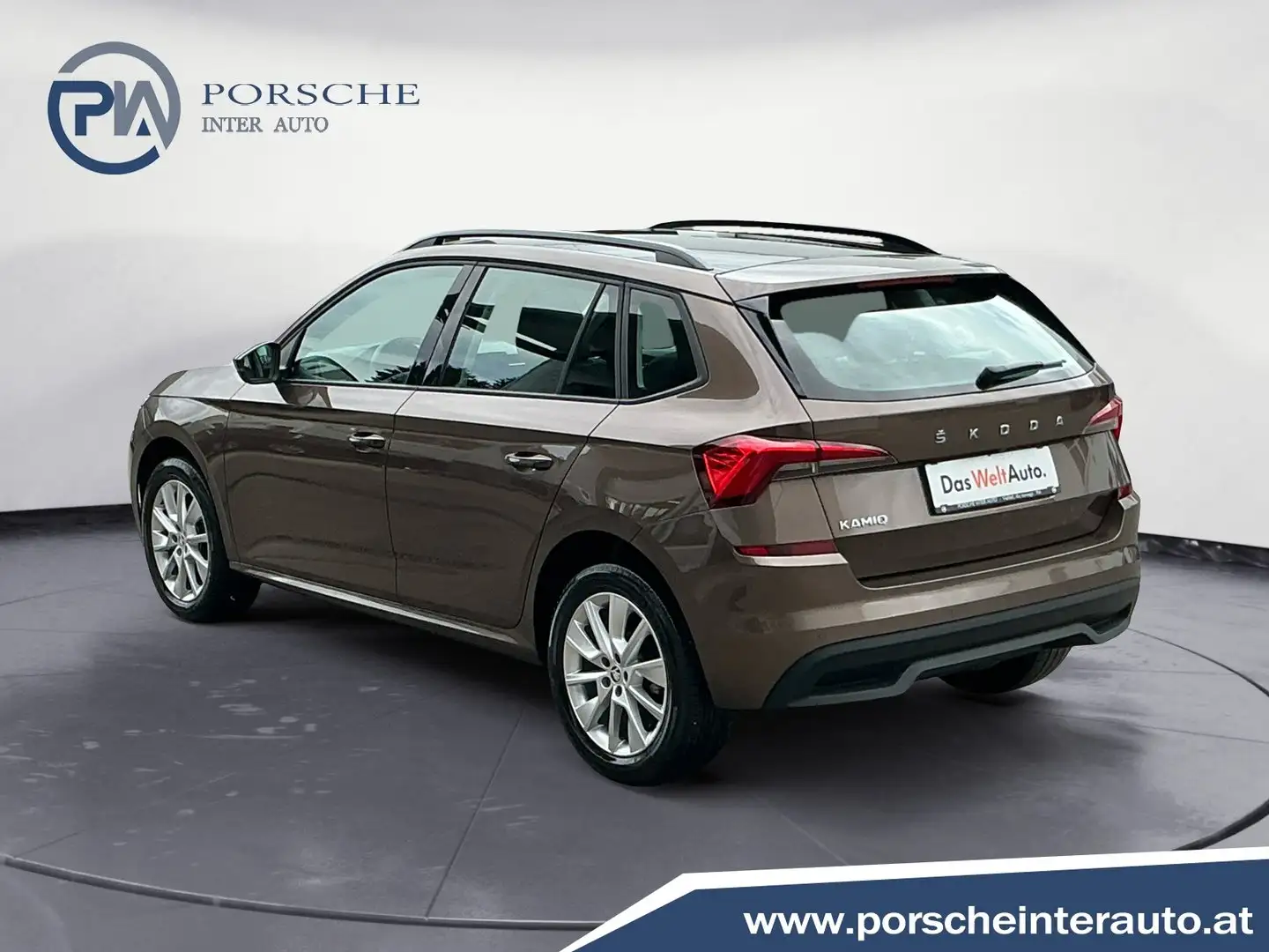 Vehicle image, number 2
