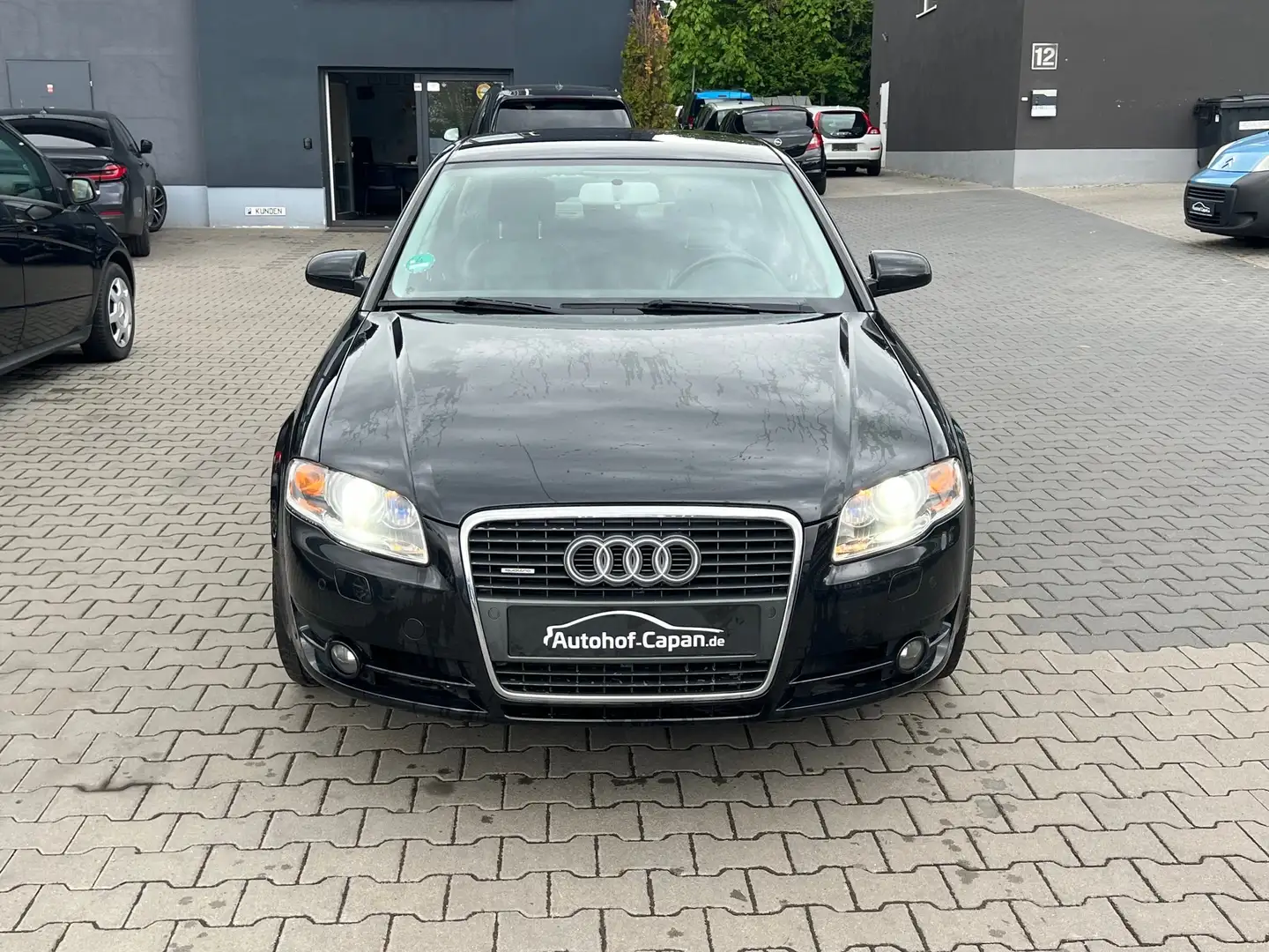 Vehicle image, number 2