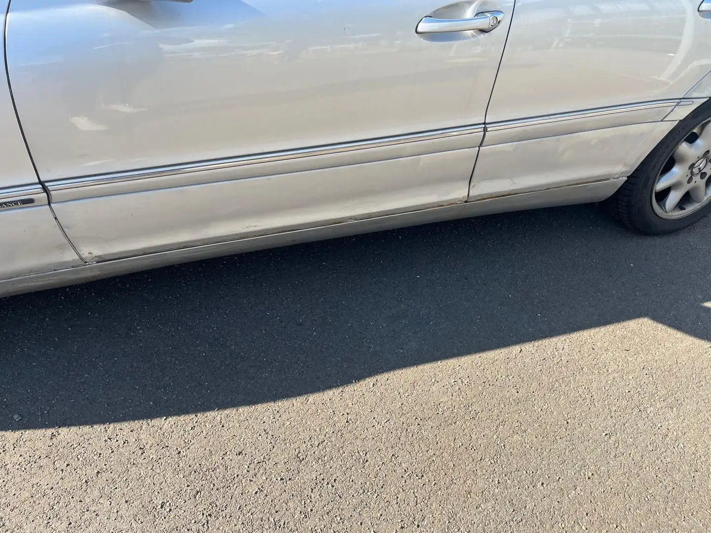 Vehicle image, number 17