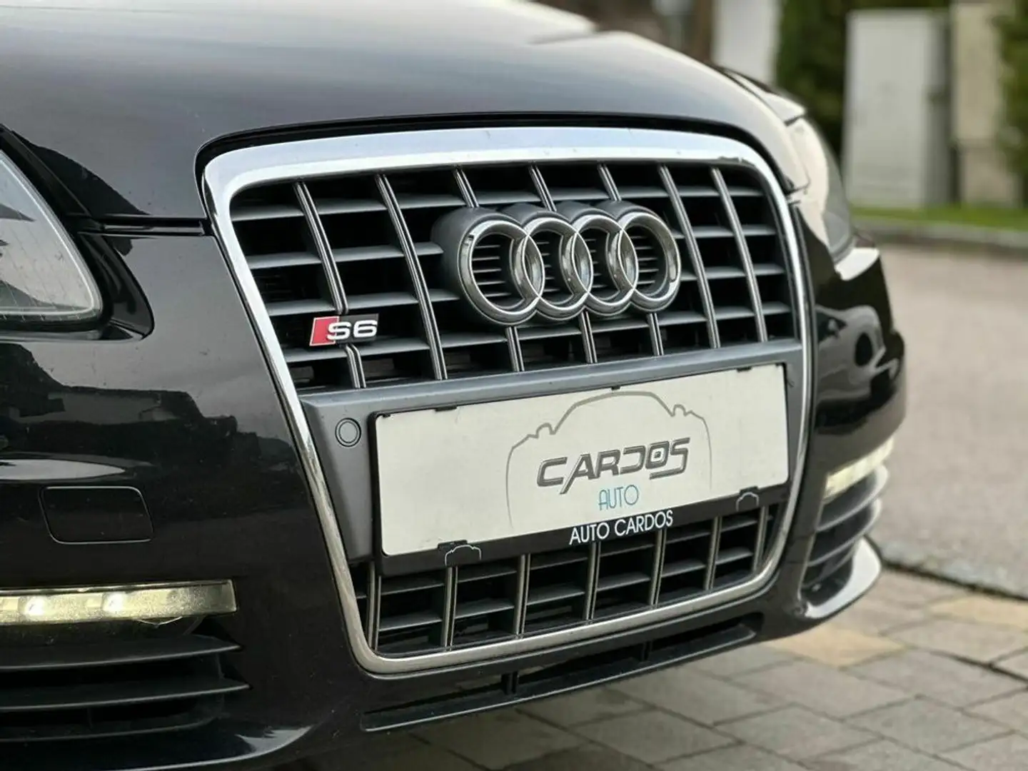 Vehicle image, number 3