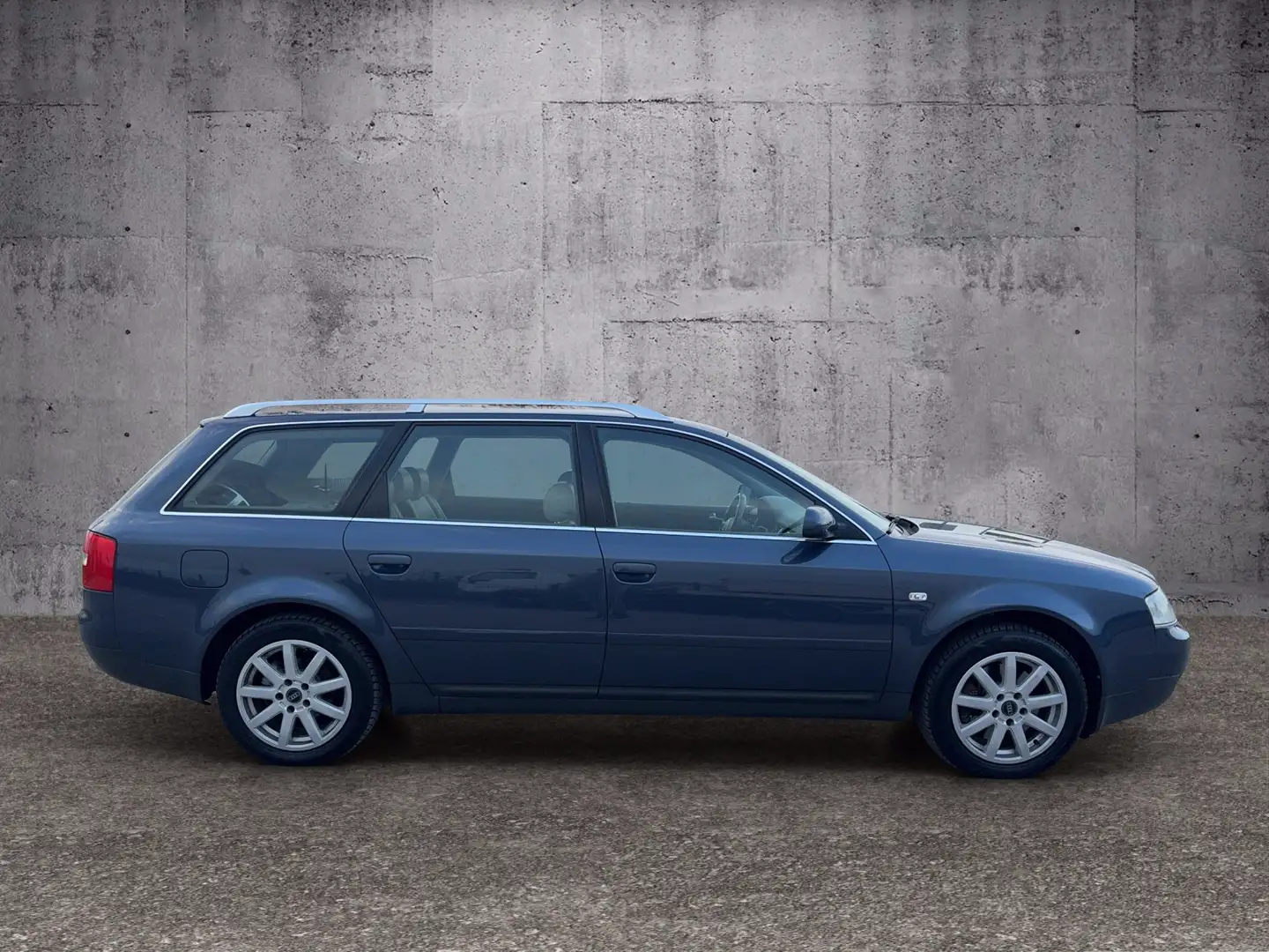 Vehicle image, number 7
