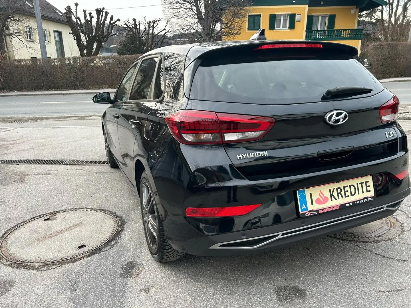 Vehicle image, number 8