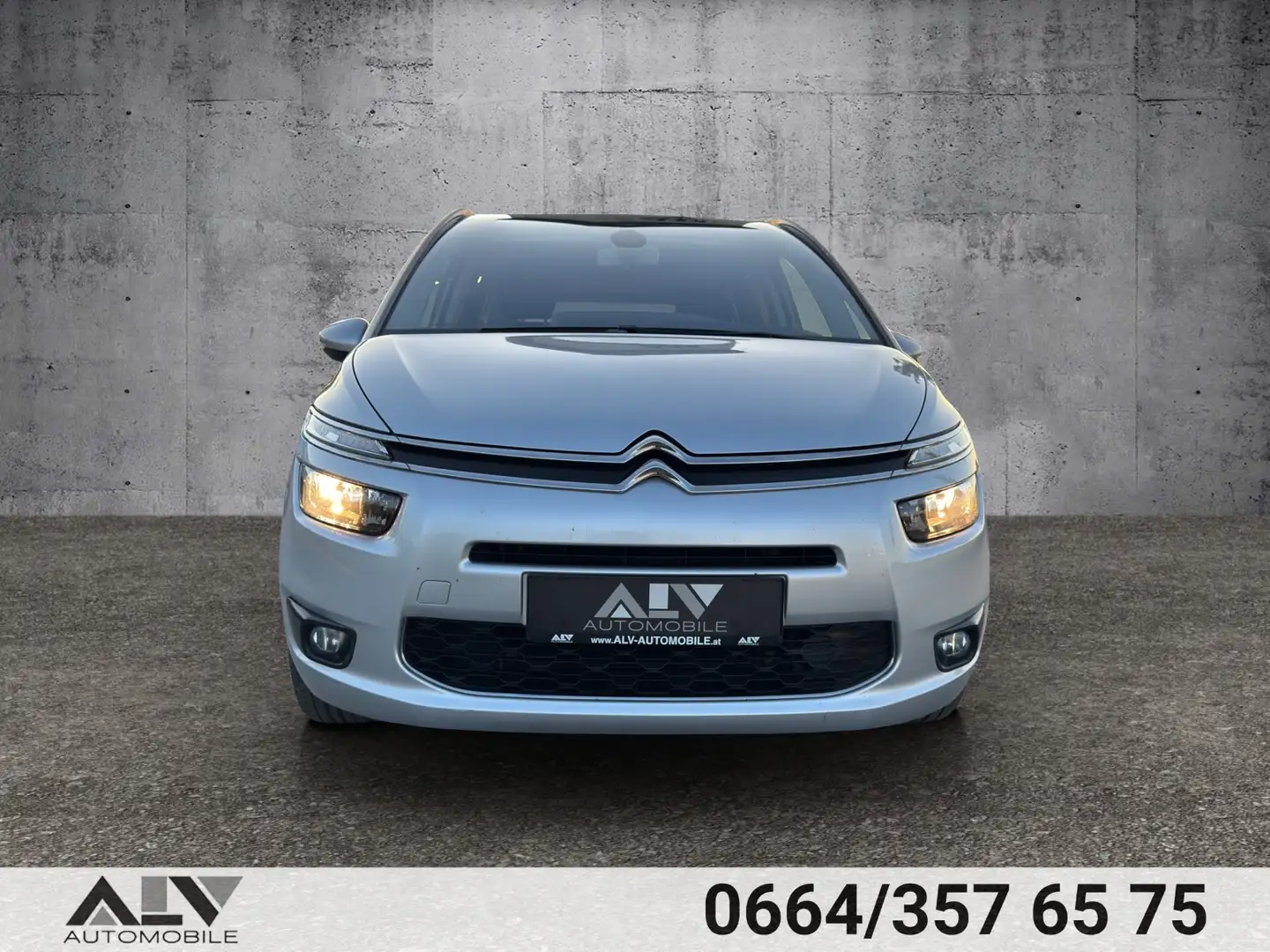 Vehicle image, number 5