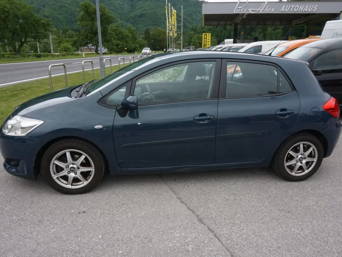 Vehicle image, number 3