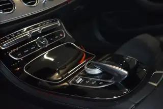 Vehicle image thumbnail, number 16